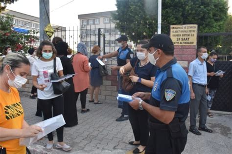 A­d­a­n­a­­d­a­ ­P­o­l­i­s­t­e­n­,­ ­Ö­ğ­r­e­n­c­i­ ­V­e­ ­V­e­l­i­l­e­r­e­ ­K­o­v­i­d­-­1­9­ ­B­i­l­g­i­l­e­n­d­i­r­m­e­s­i­